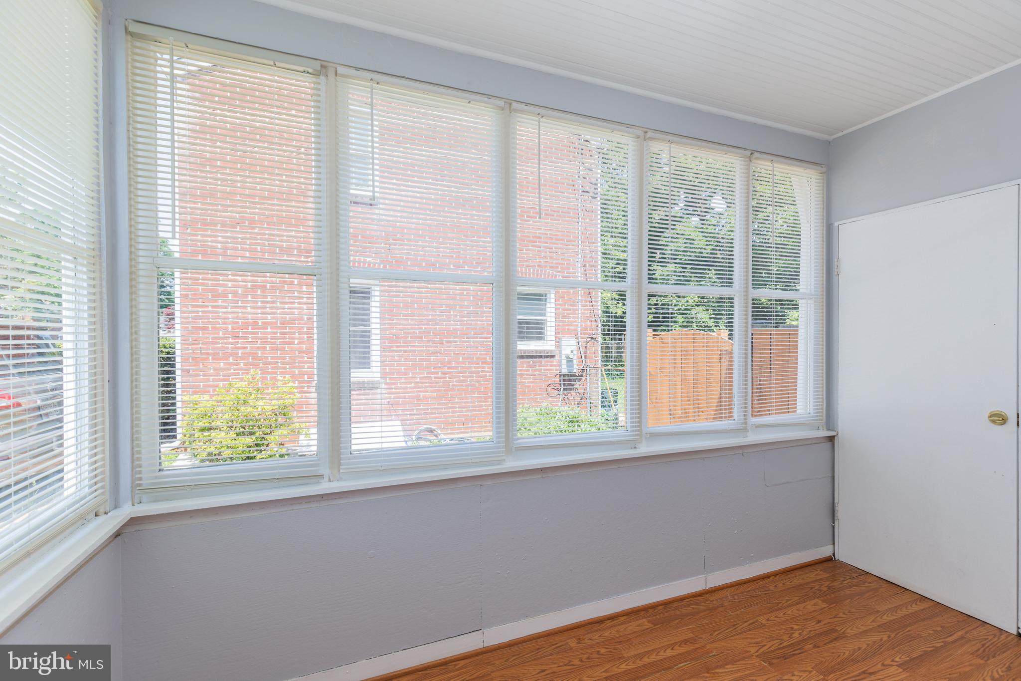 WINDSOR MILL - Residential