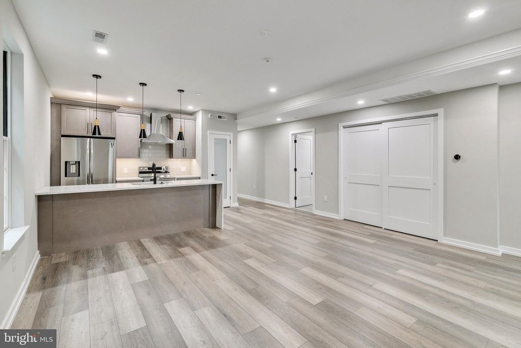 Photo of 752 S 16th Street #2A, PHILADELPHIA, PA 19146 (MLS # PAPH2589492)