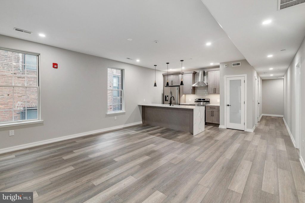Photo of 752 S 16th Street #2A, PHILADELPHIA, PA 19146 (MLS # PAPH2589492)