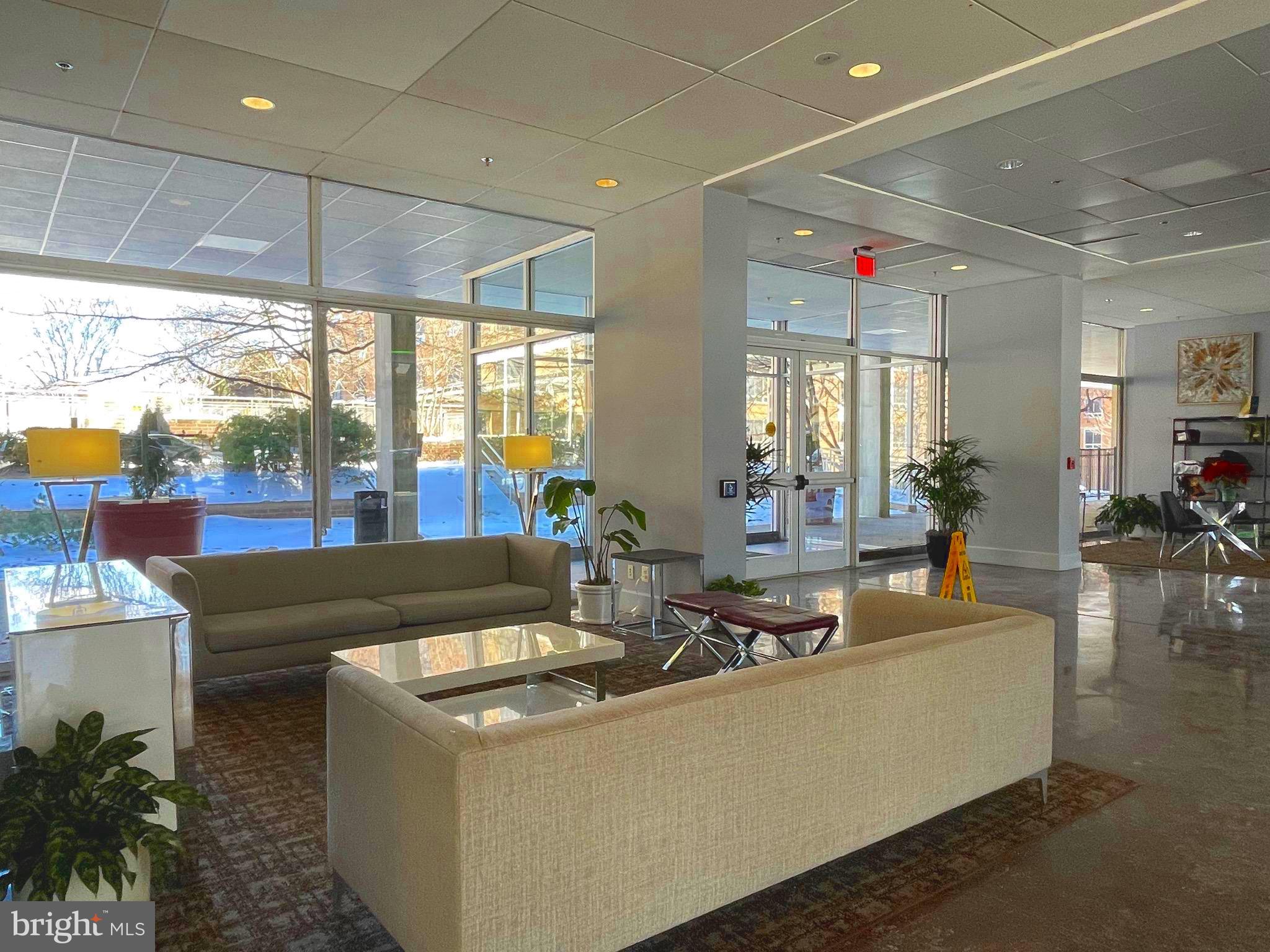 800 4TH STREET SW N103