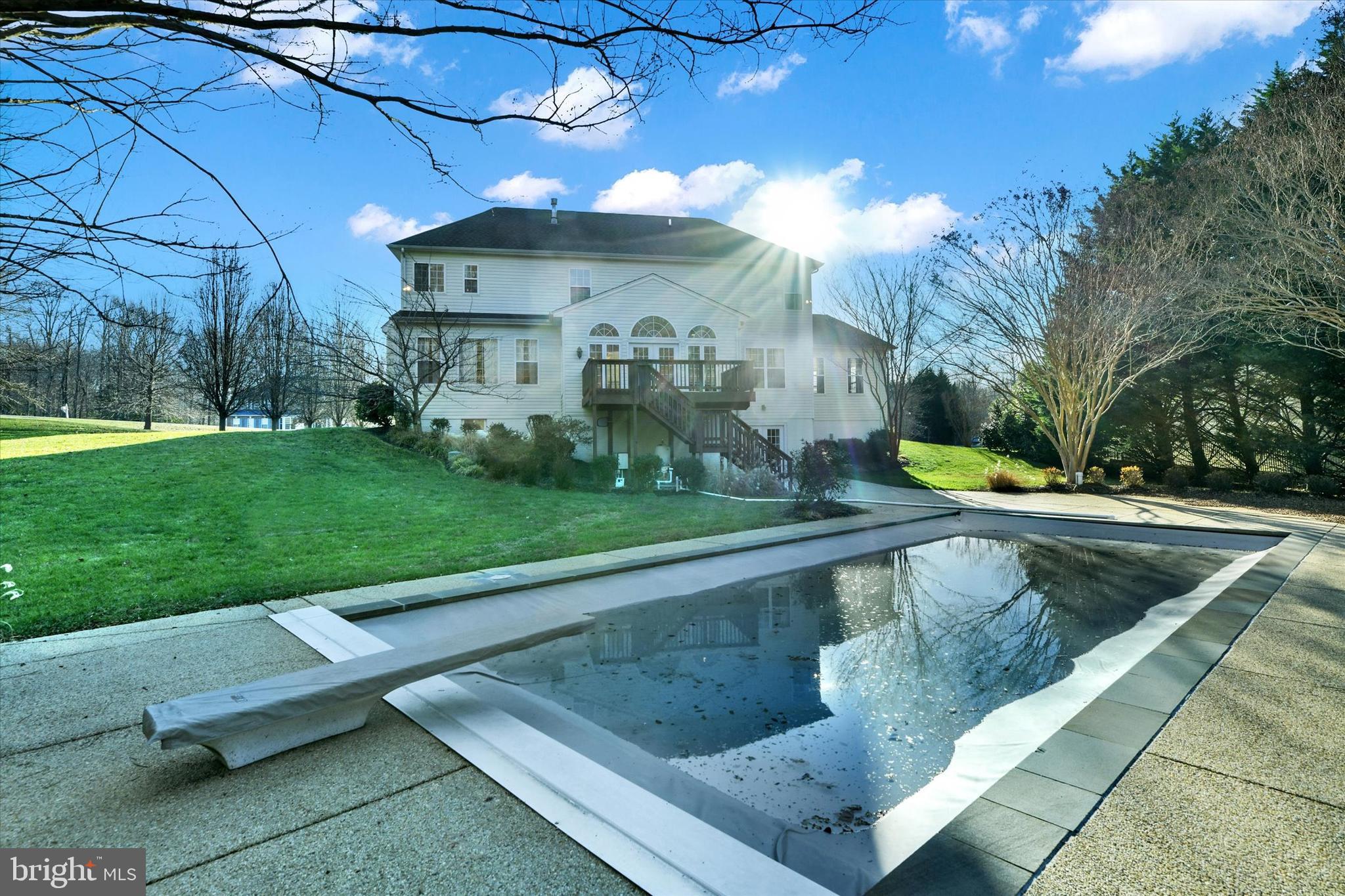 LORINS PRIDE - Residential