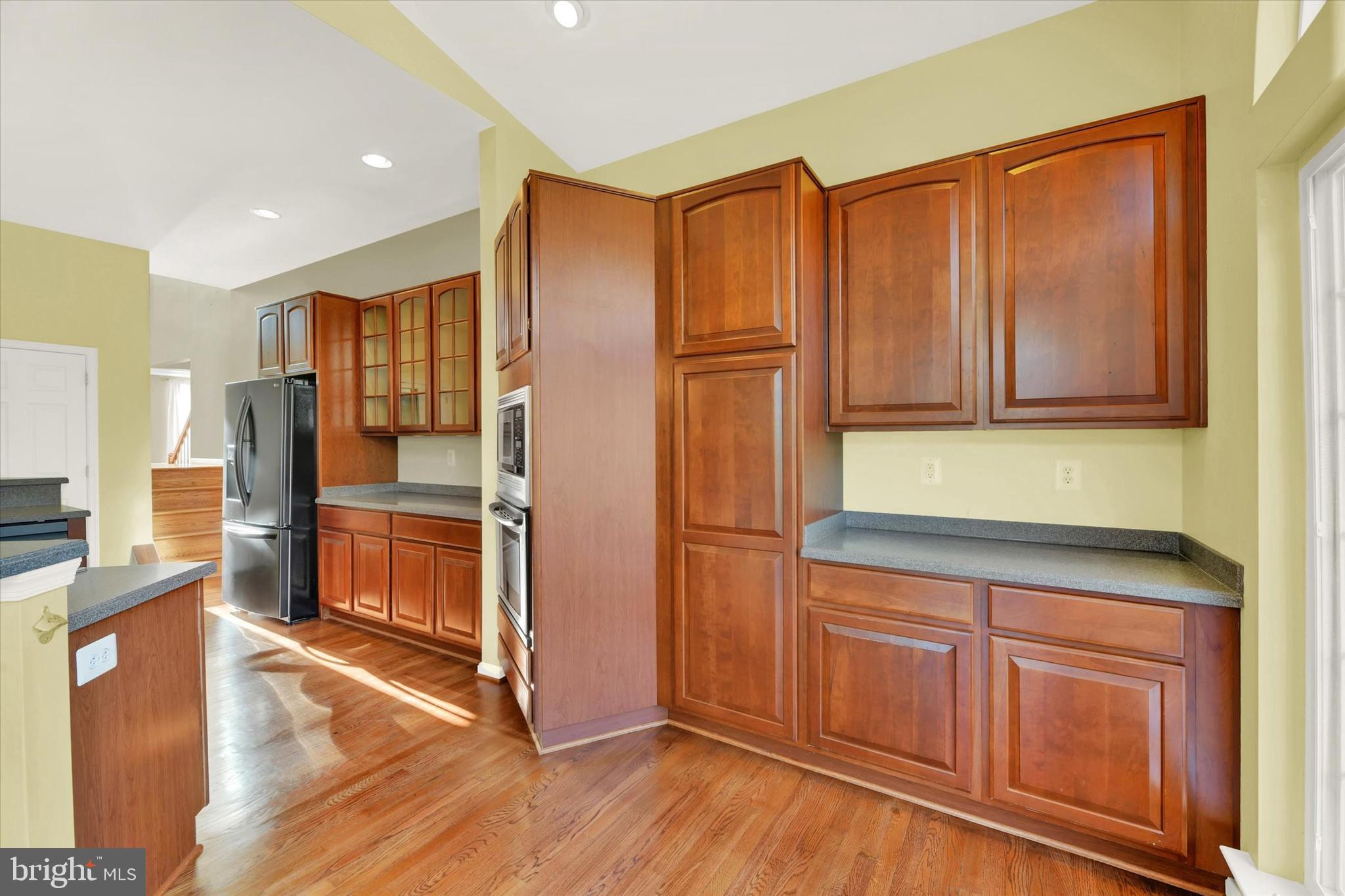 LORINS PRIDE - Residential