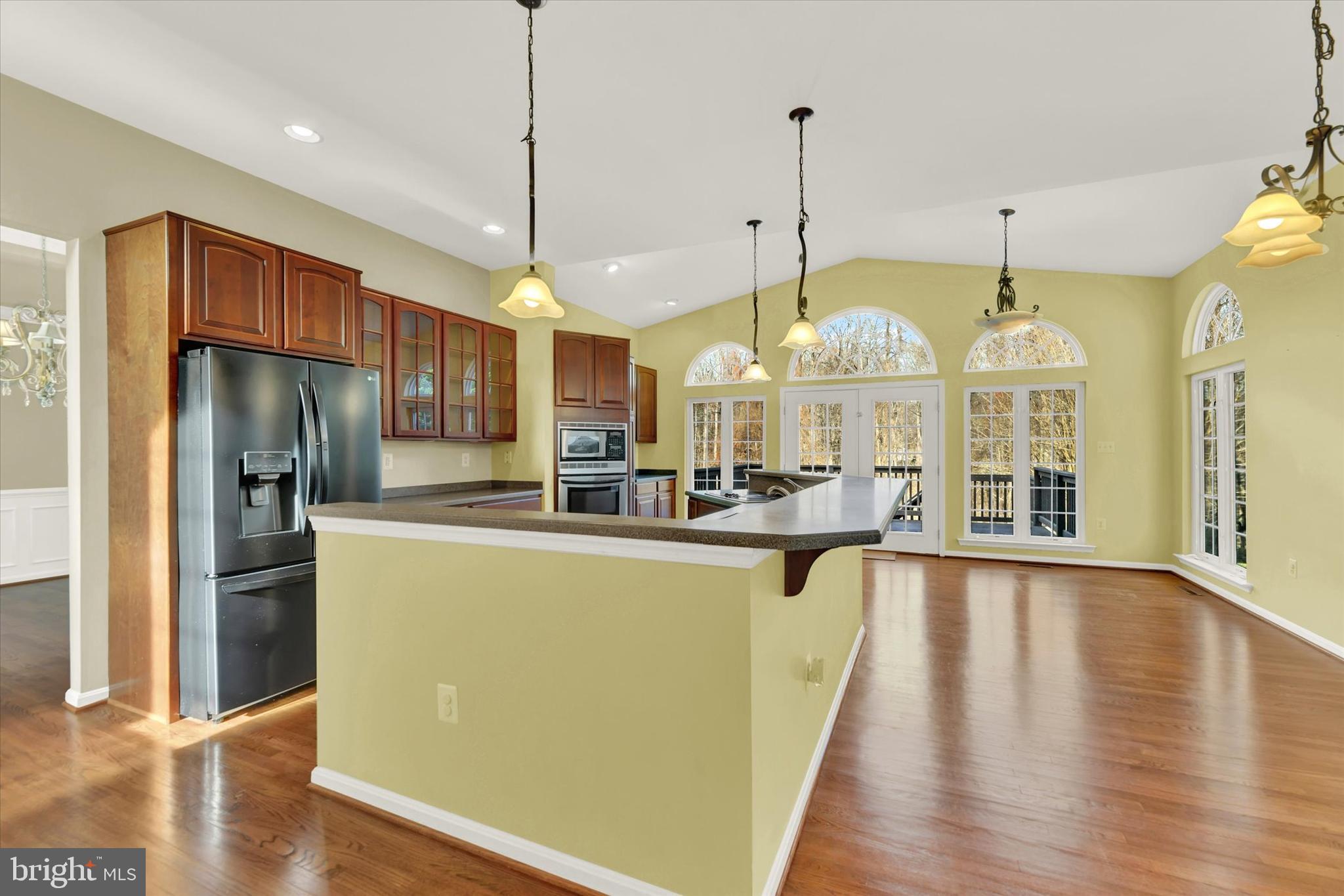 LORINS PRIDE - Residential