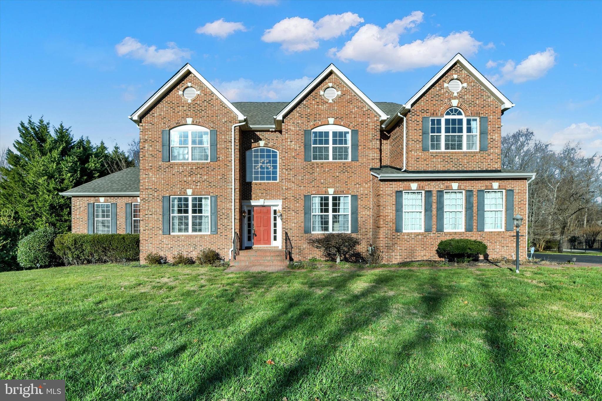 LORINS PRIDE - Residential