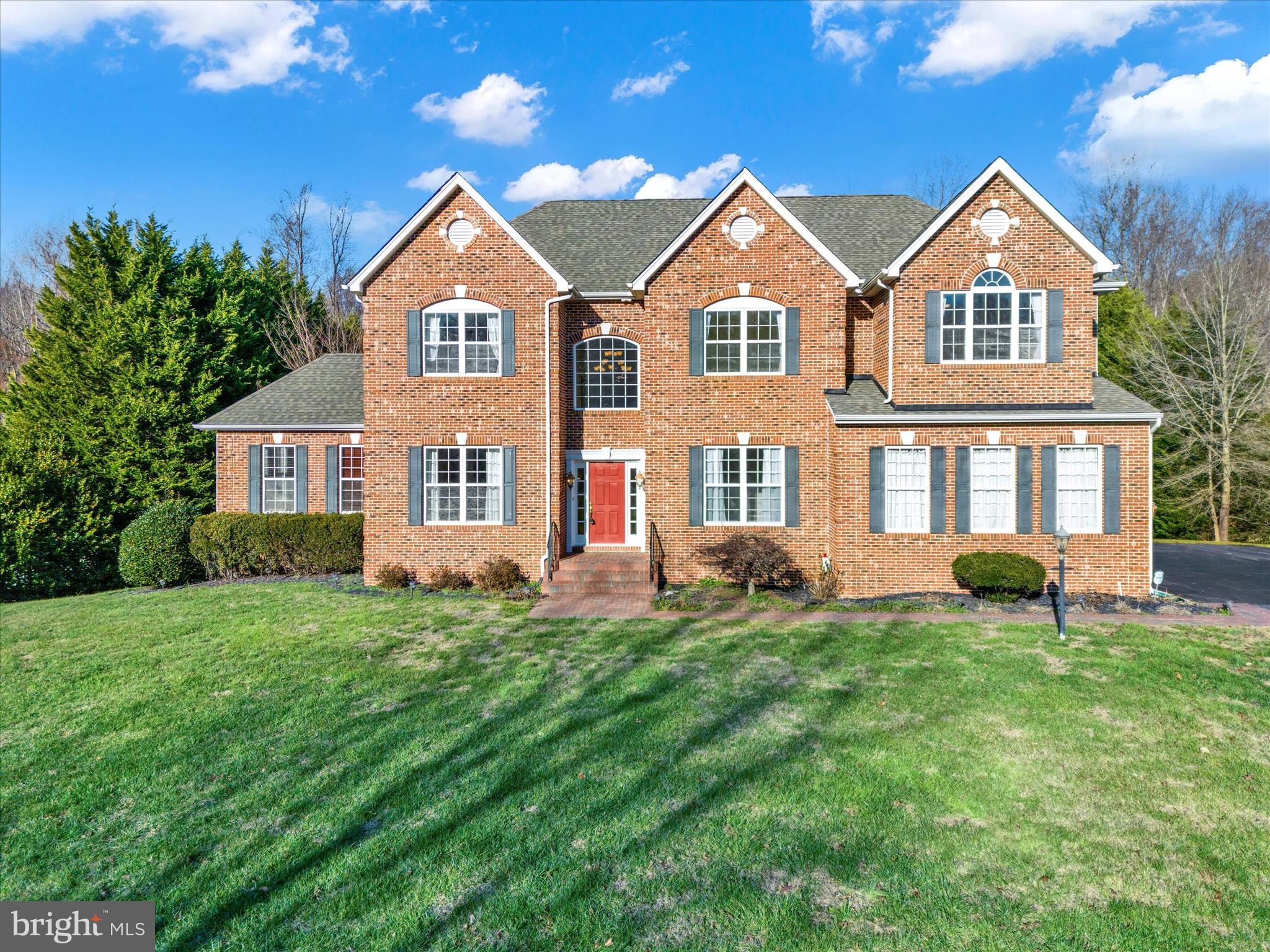 LORINS PRIDE - Residential