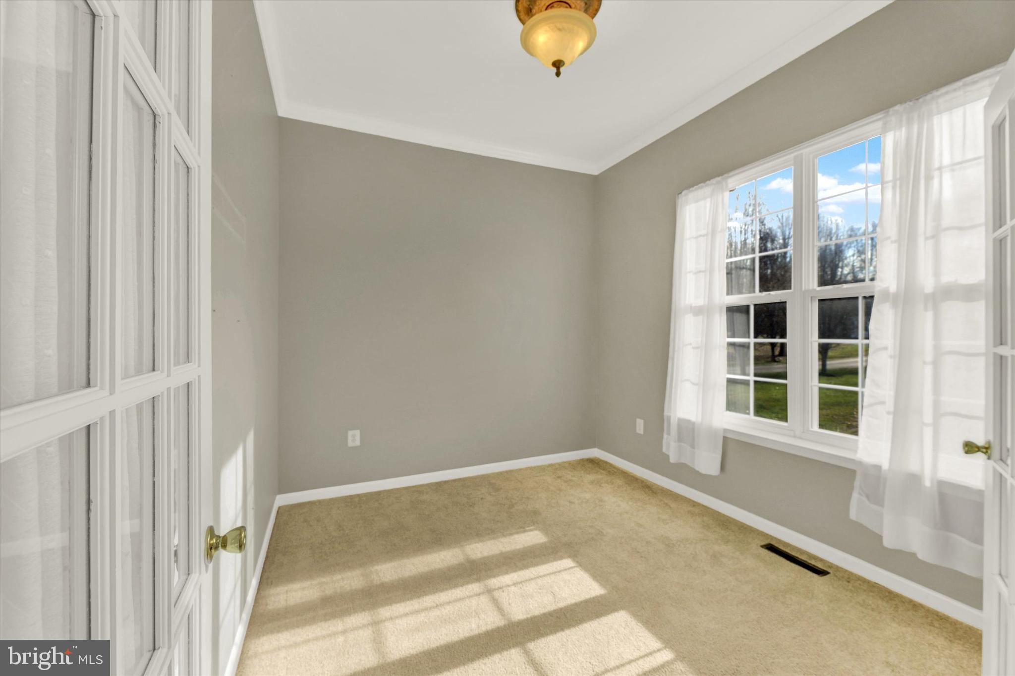 LORINS PRIDE - Residential