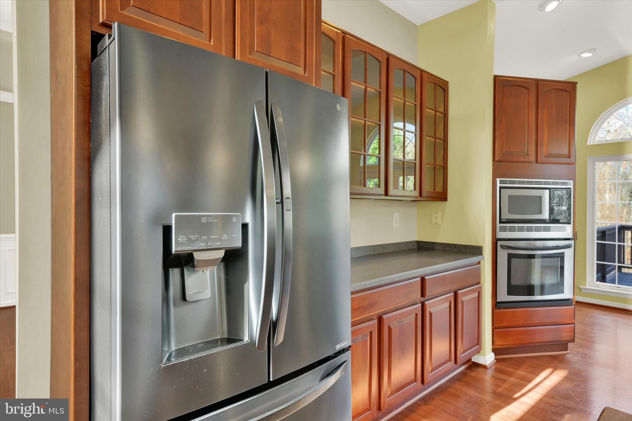 LORINS PRIDE - Residential