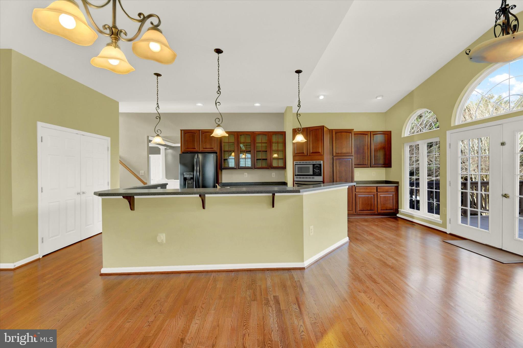 LORINS PRIDE - Residential