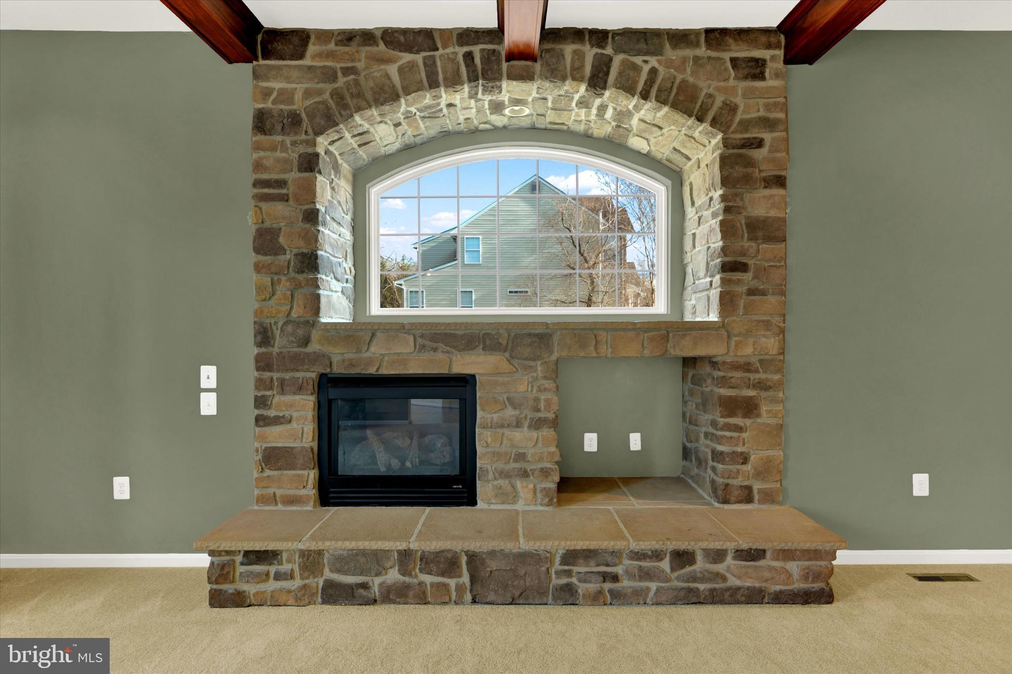 LORINS PRIDE - Residential