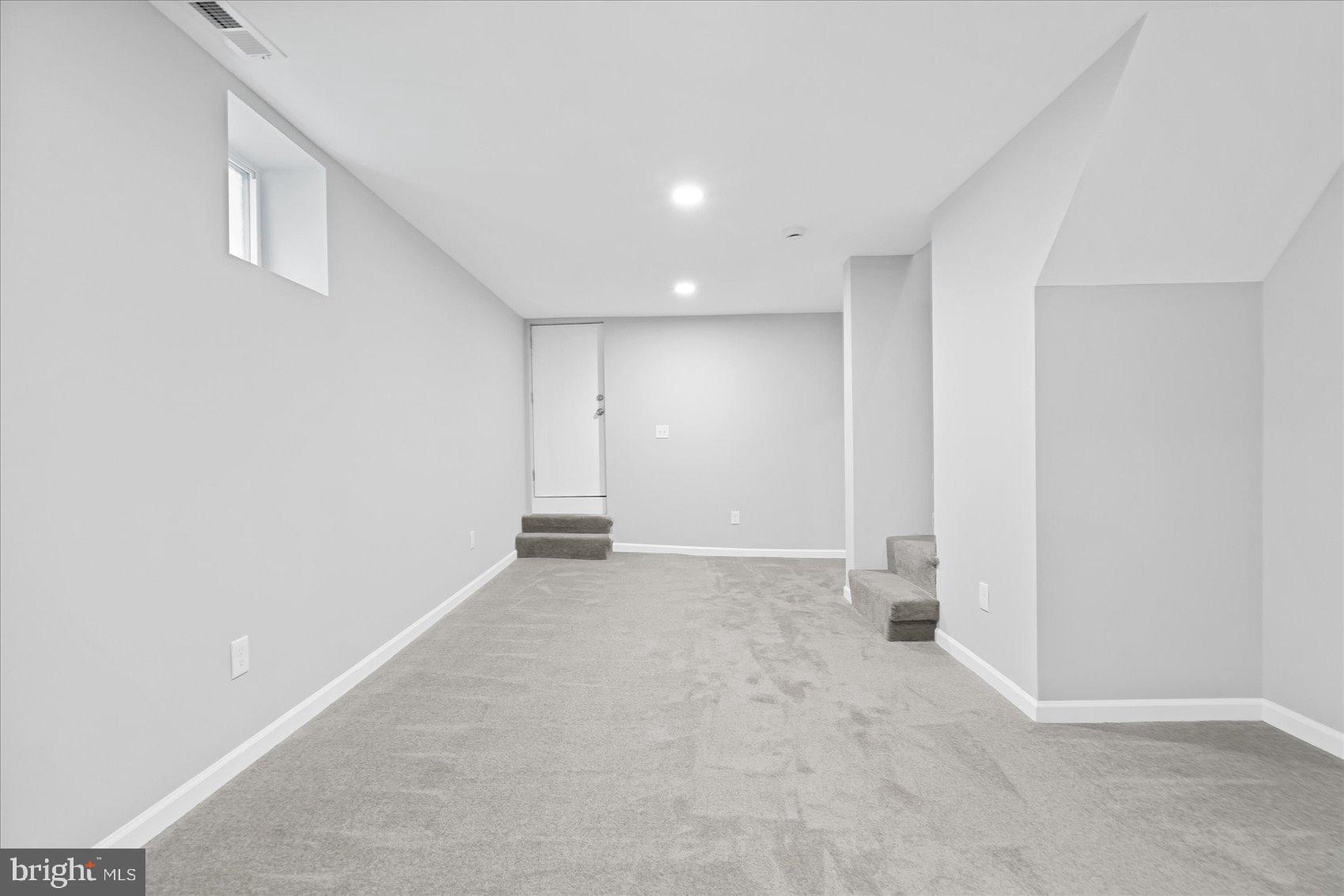 HOWARD PARK - Residential