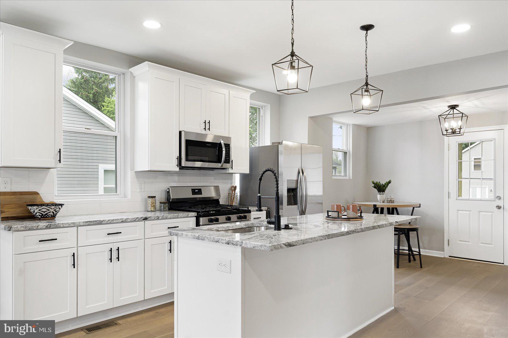 HOWARD PARK - Residential