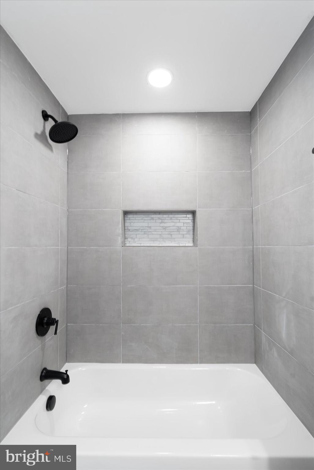 HOWARD PARK - Residential