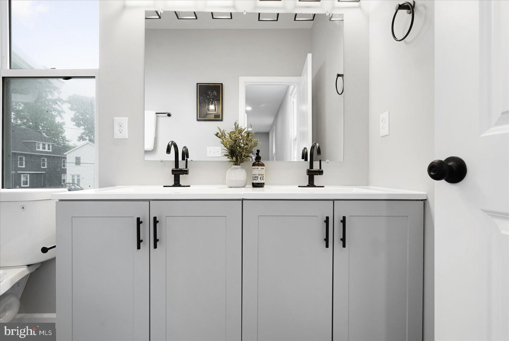 HOWARD PARK - Residential