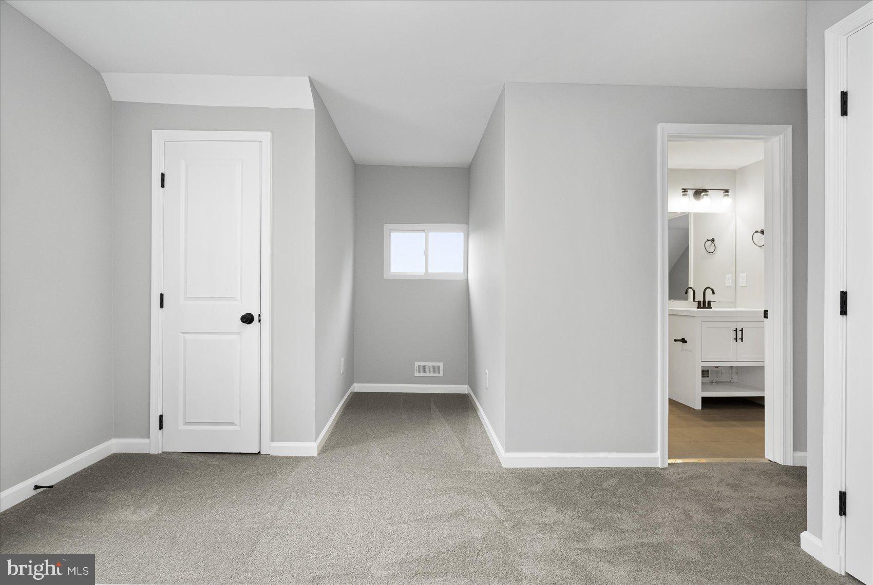 HOWARD PARK - Residential