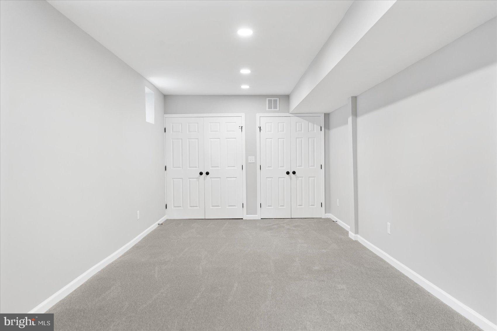 HOWARD PARK - Residential