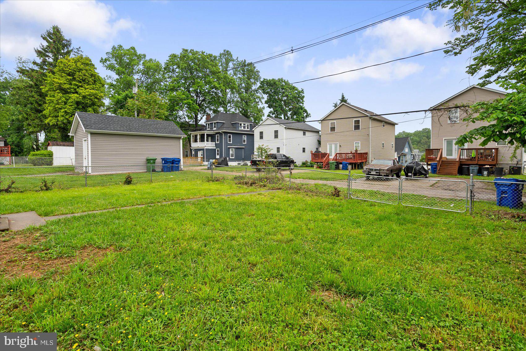 HOWARD PARK - Residential