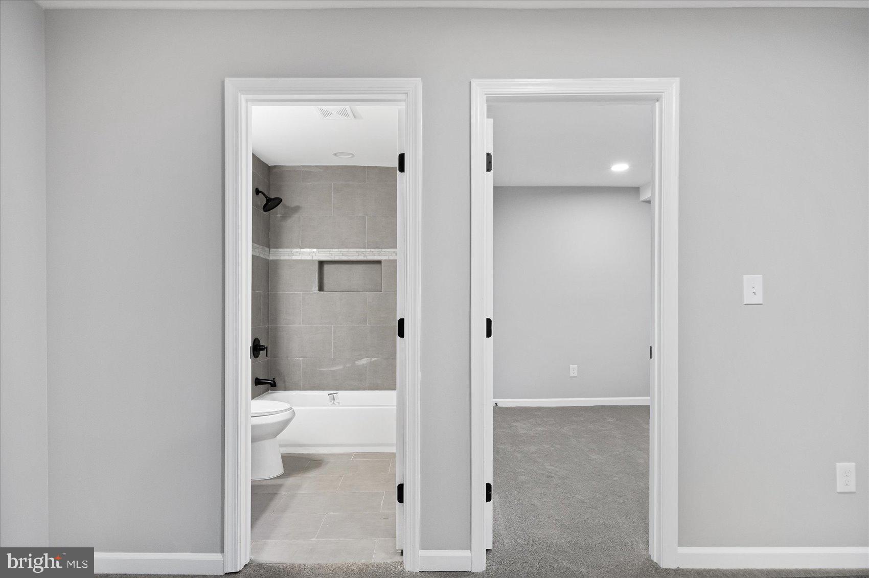 HOWARD PARK - Residential