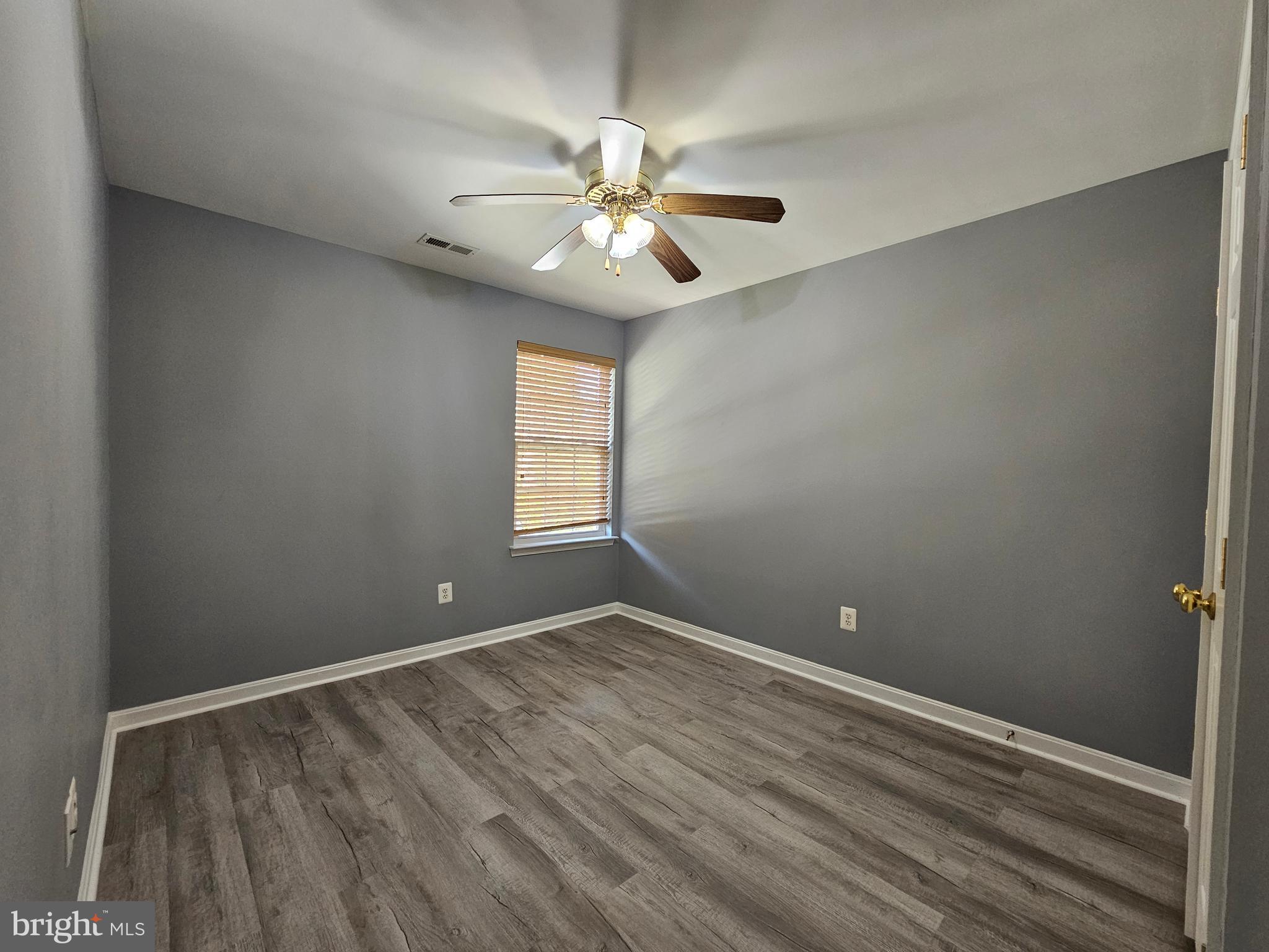 HARBOR POINTE - Residential