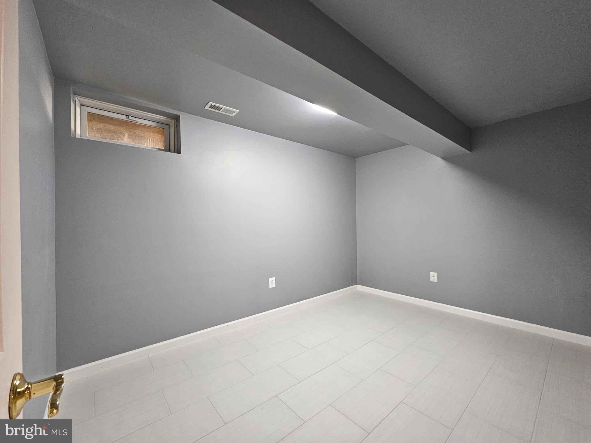 HARBOR POINTE - Residential