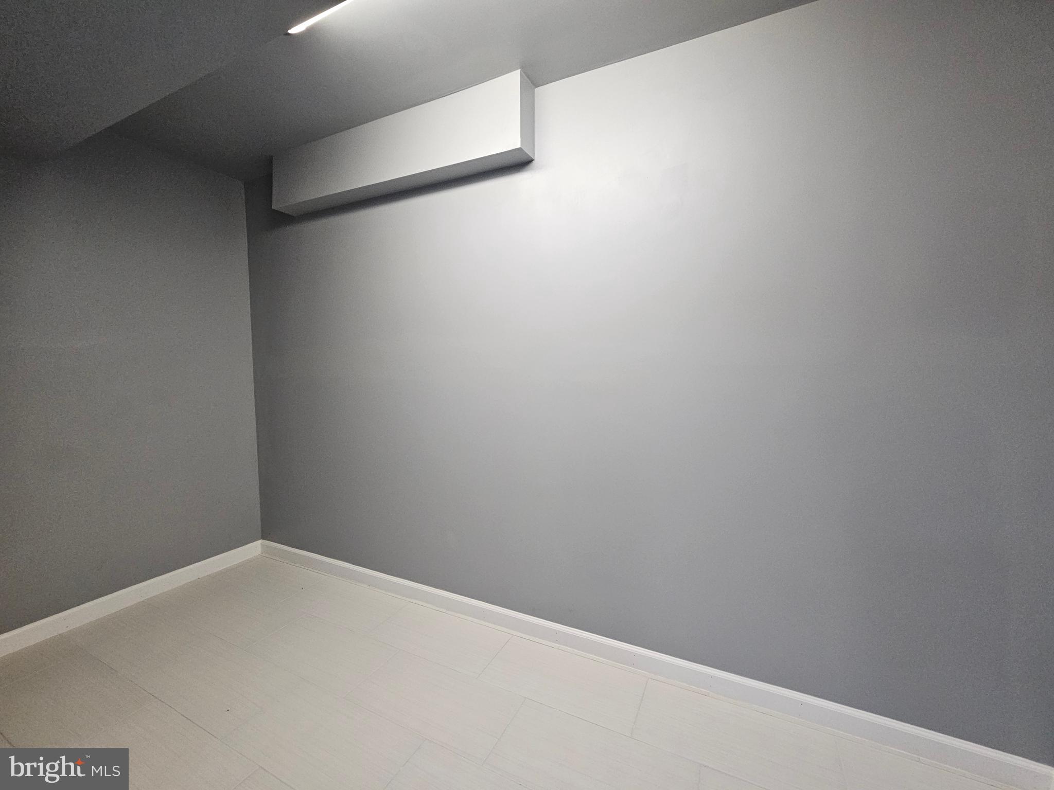 HARBOR POINTE - Residential