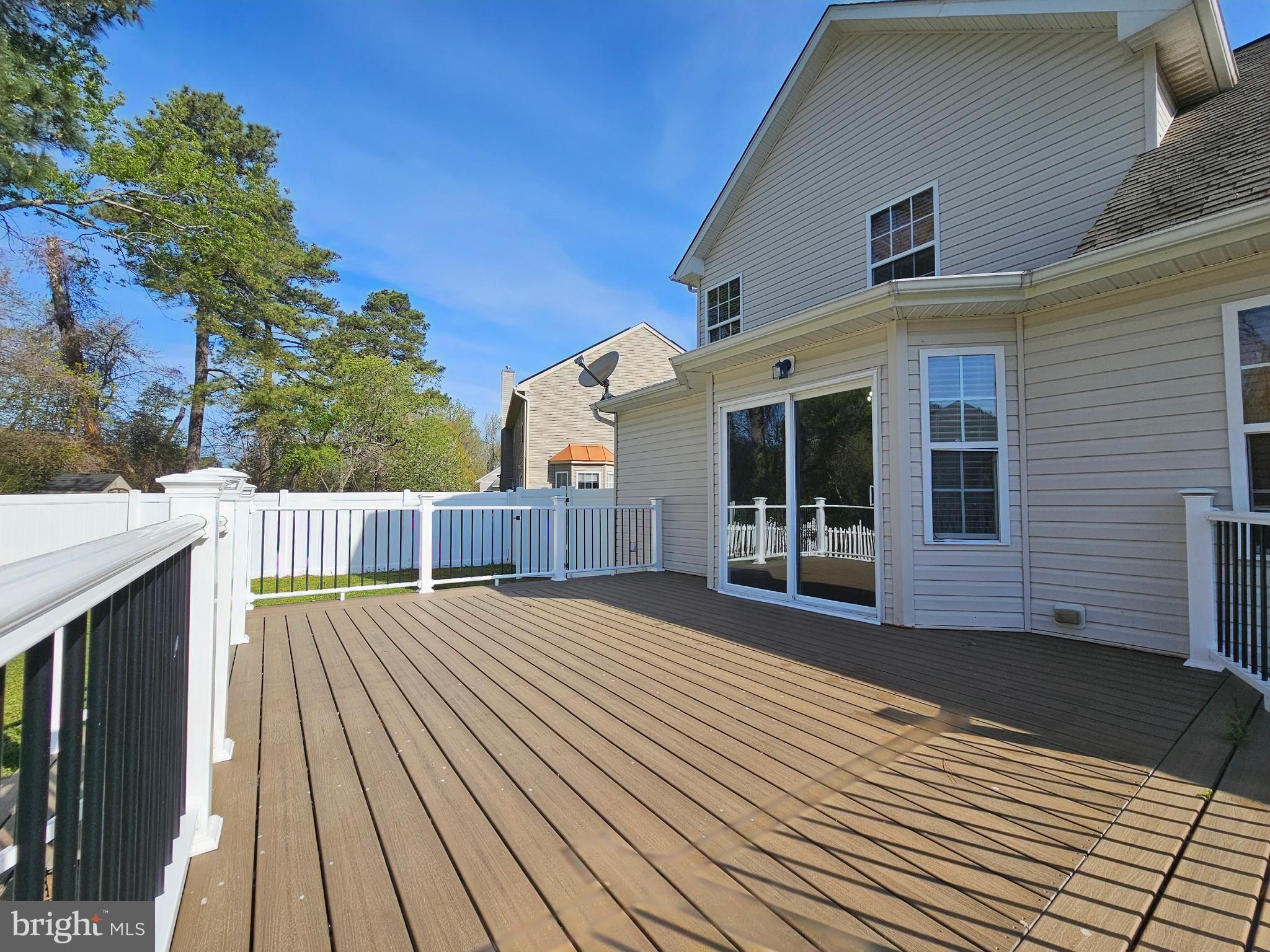 HARBOR POINTE - Residential