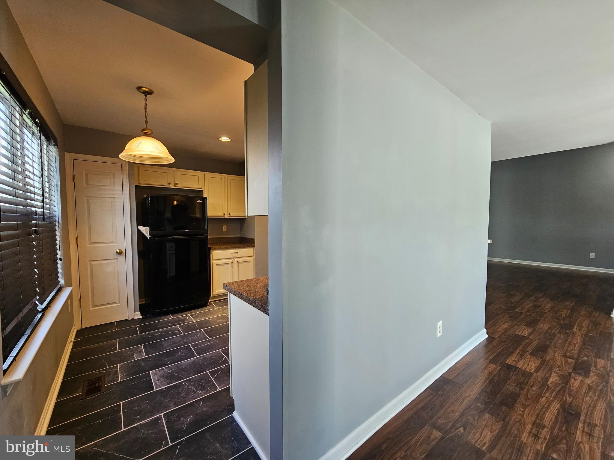 HARBOR POINTE - Residential