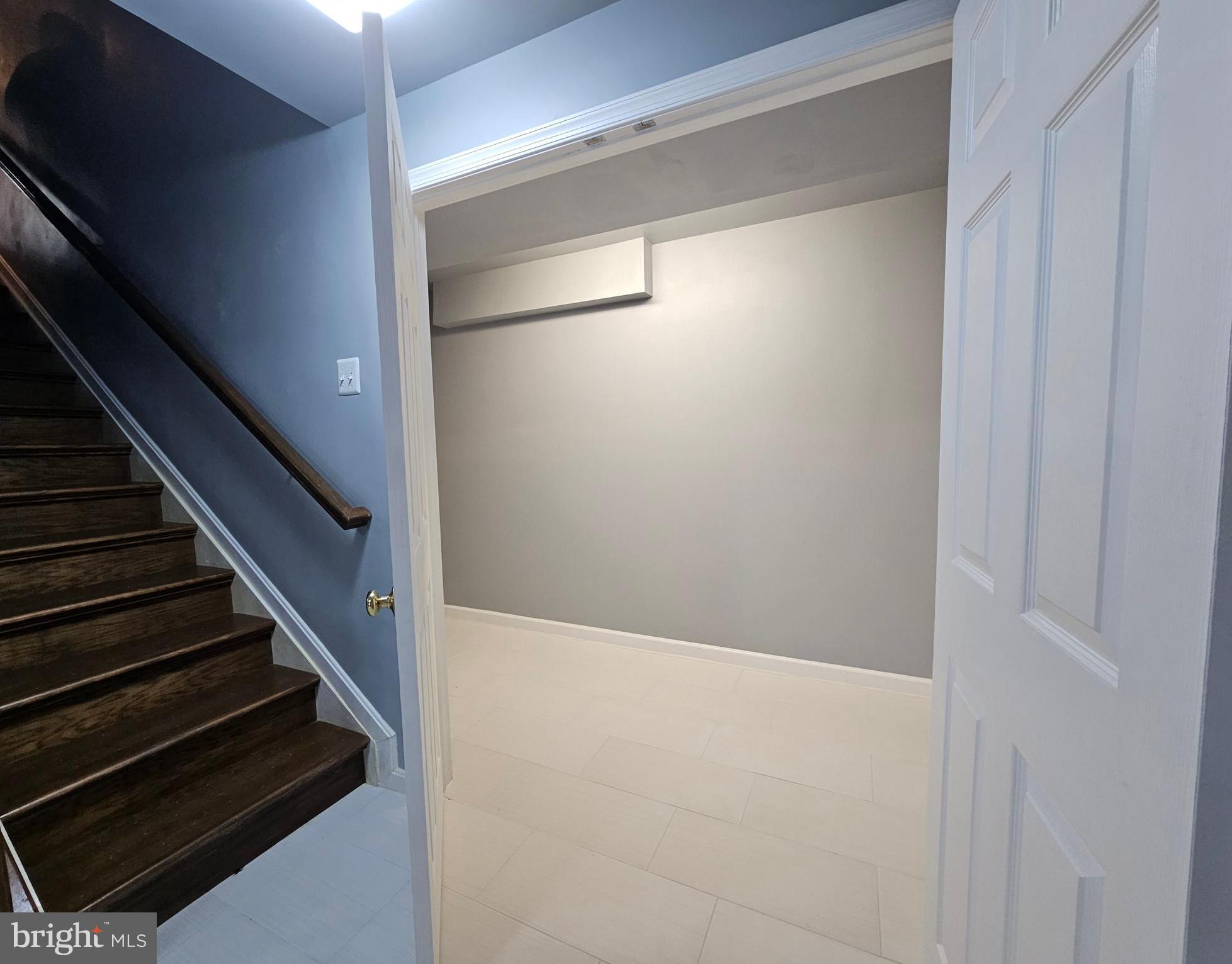 HARBOR POINTE - Residential