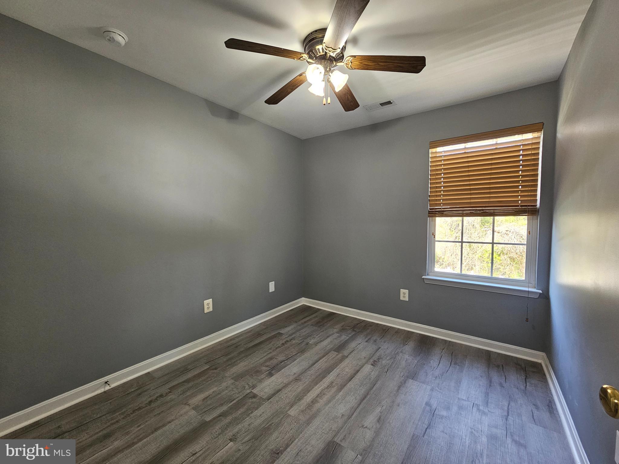 HARBOR POINTE - Residential