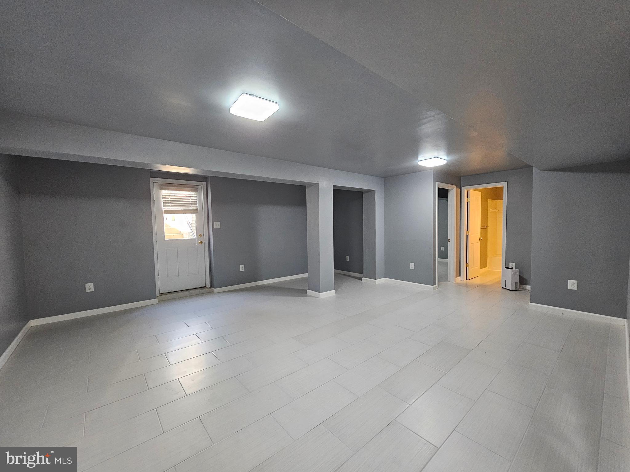 HARBOR POINTE - Residential