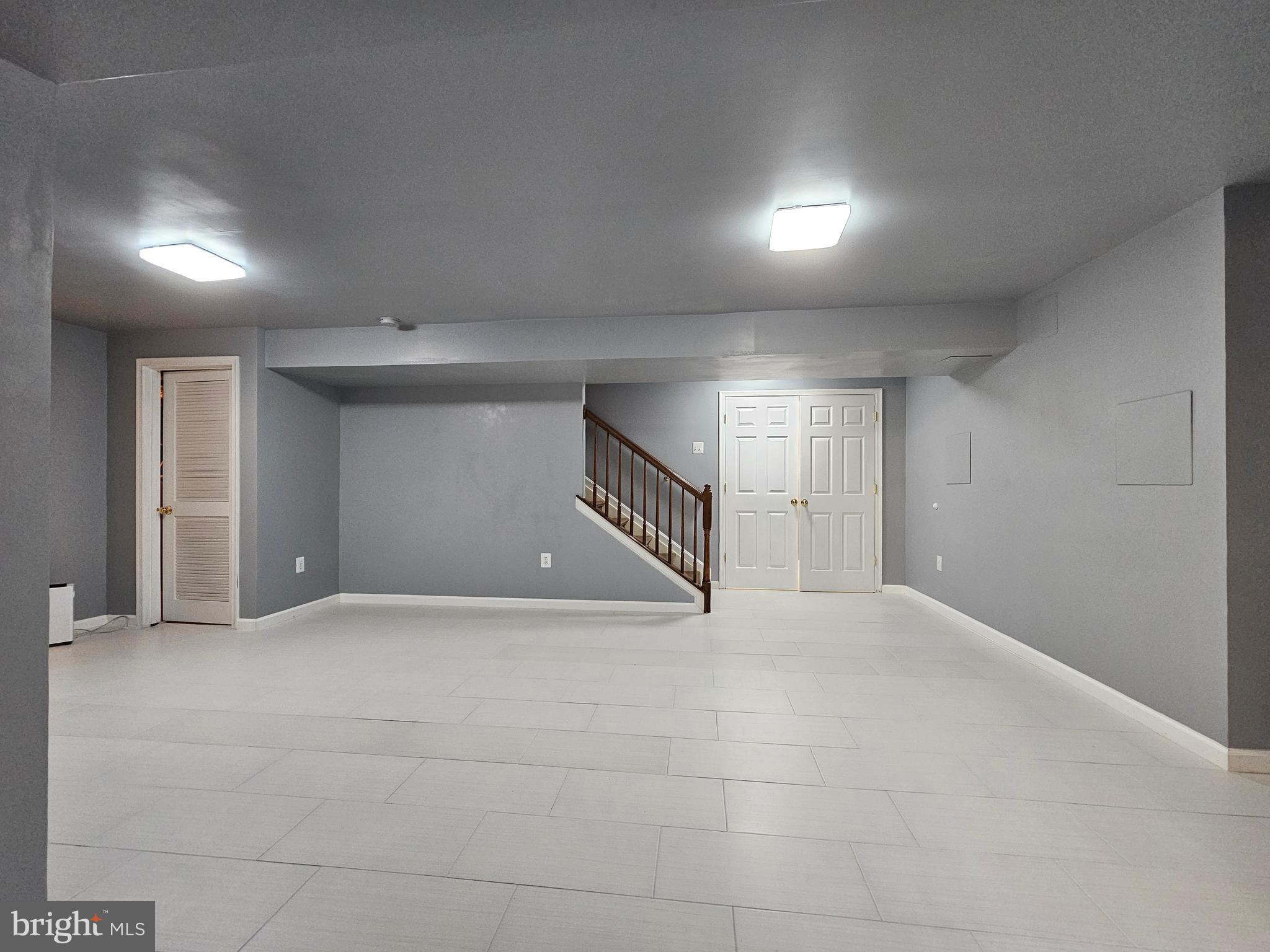 HARBOR POINTE - Residential