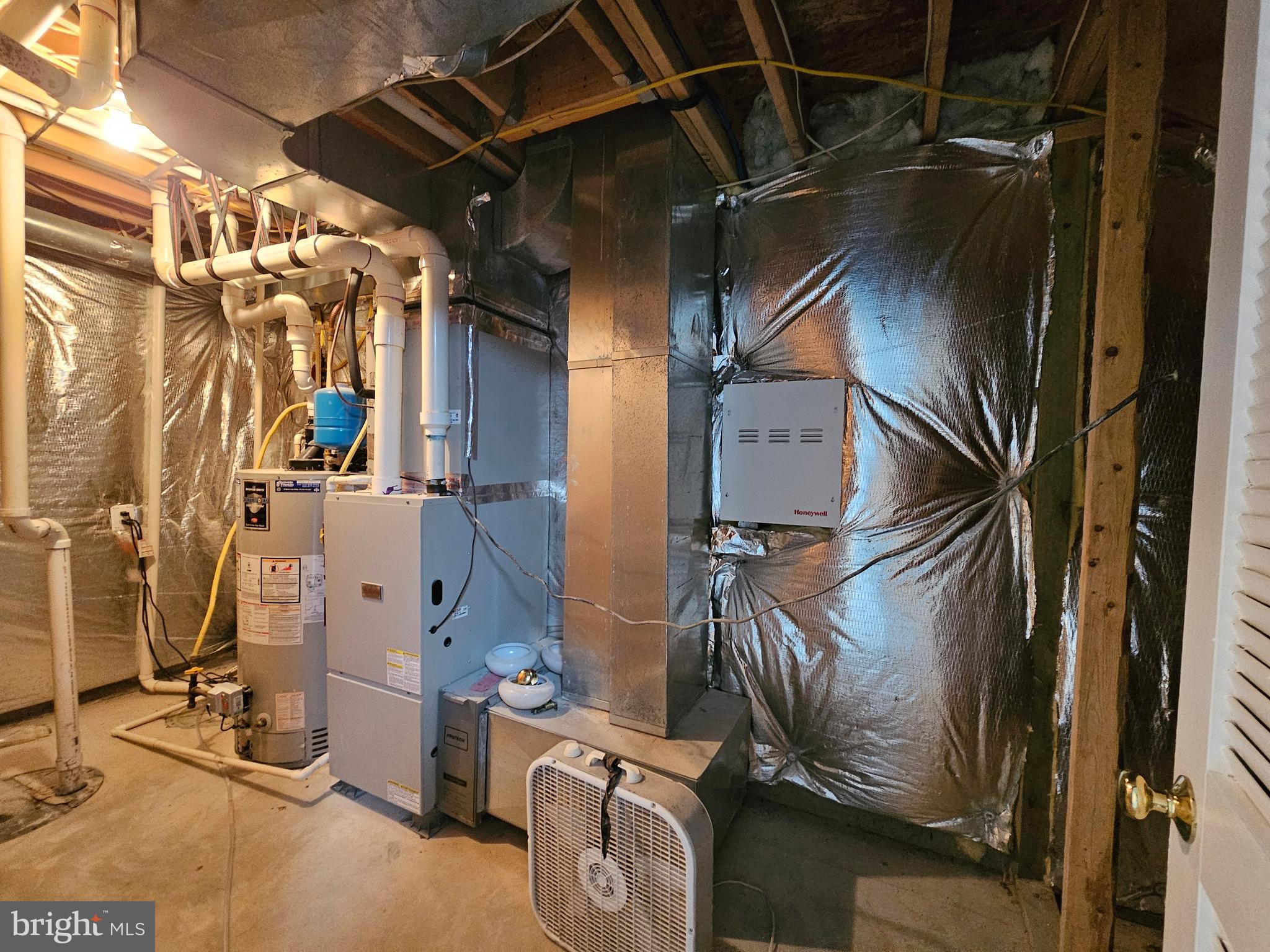 HARBOR POINTE - Residential