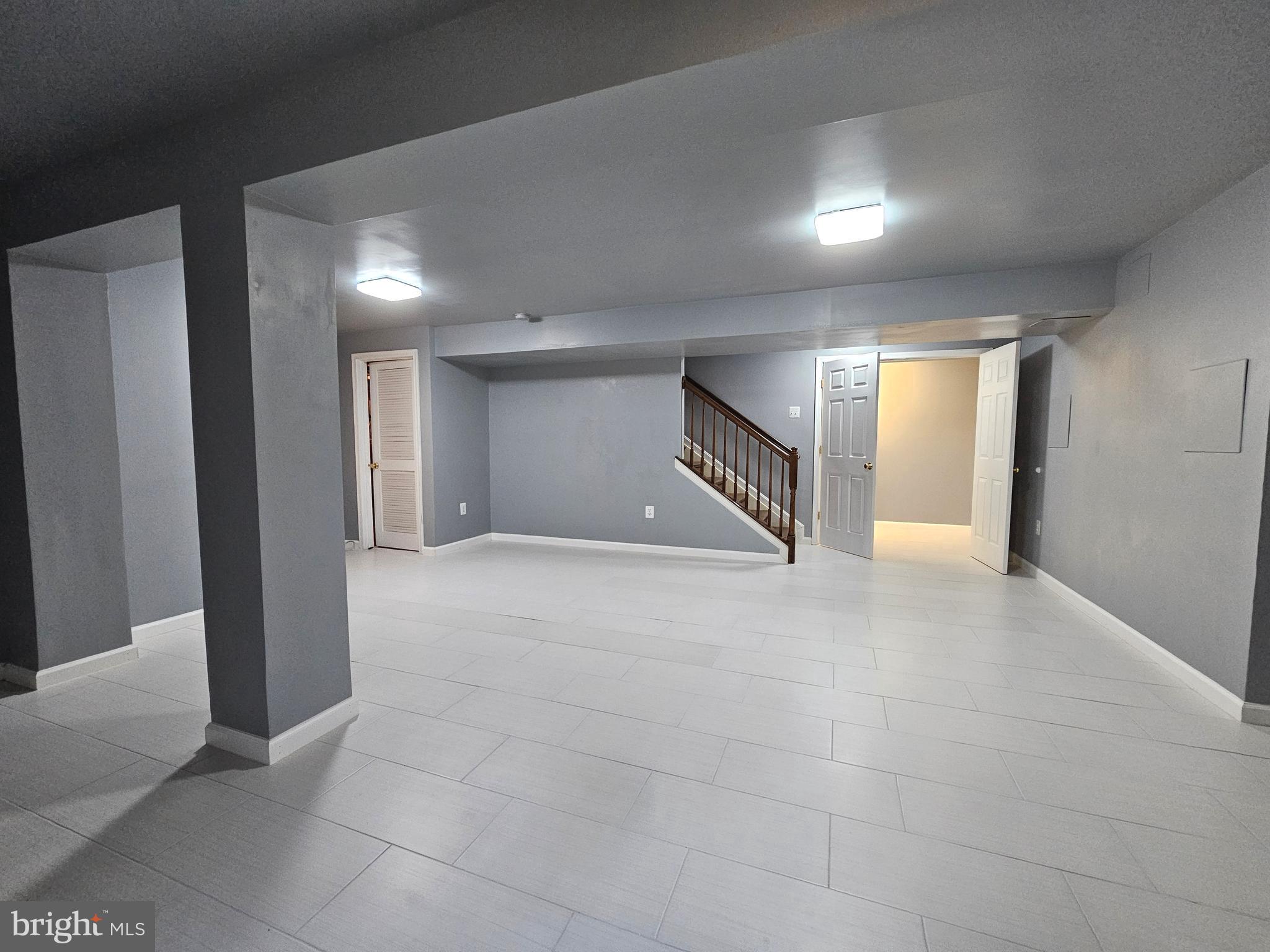 HARBOR POINTE - Residential