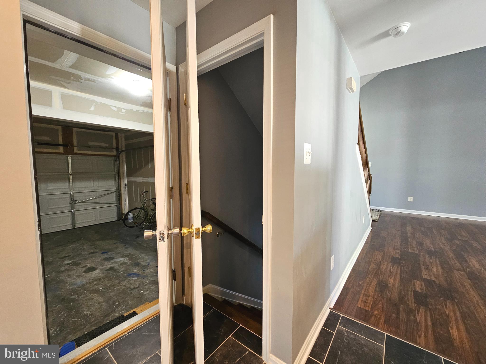 HARBOR POINTE - Residential