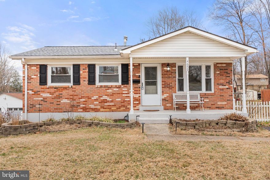 This charming single-family home in Dale City, offers comfortable living near Potomac Mills. It also is close to major highways and retail locations. Featuring 3 bedrooms and 1.5 bathrooms, the residence includes an updated kitchen with stainless steel appliances.  A driveway that conveniently fits 2 vehicles. The sunroom in the back offers spacious setting with a backyard providing versatile spaces for relaxation and entertainment.