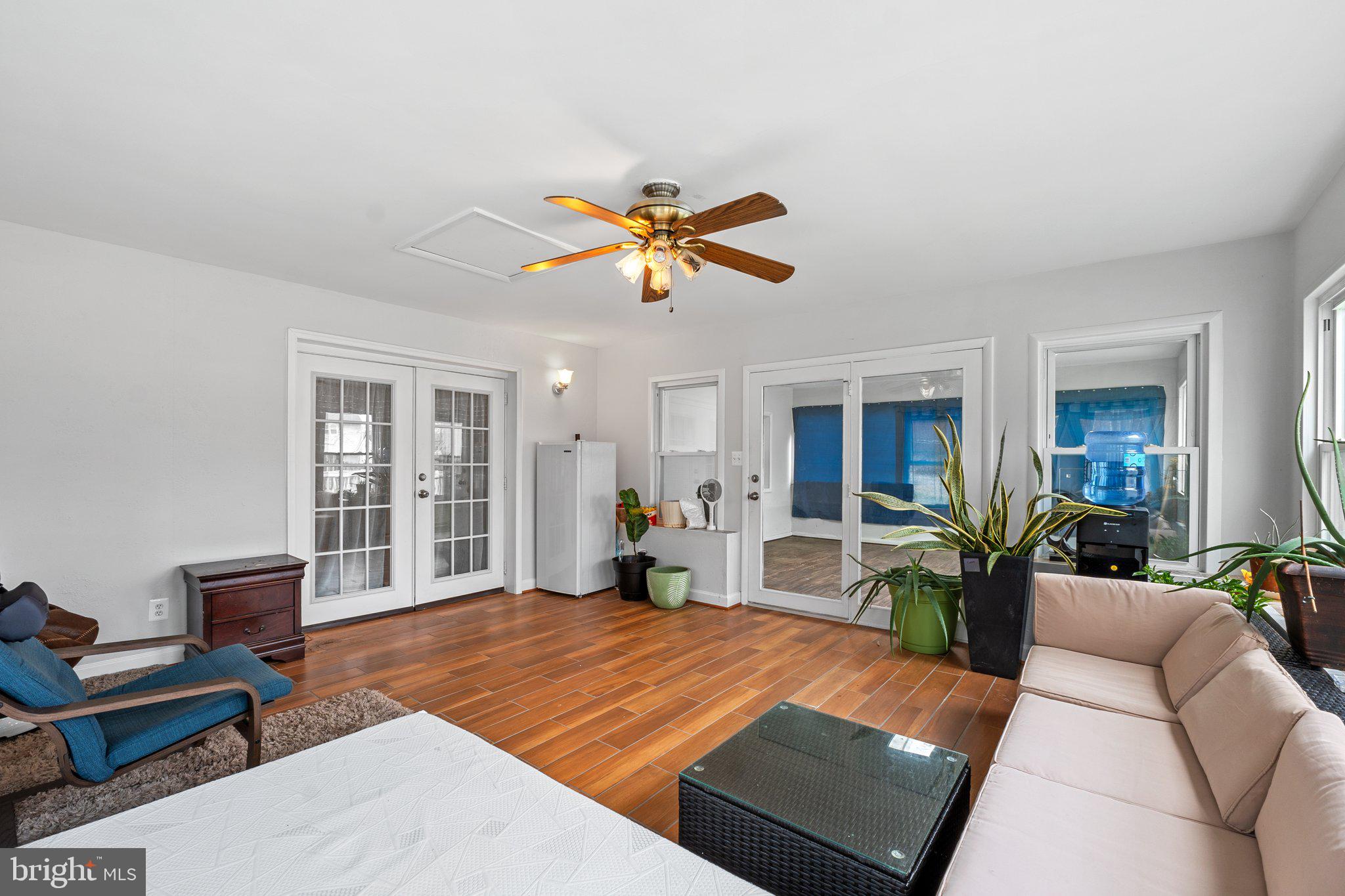 DALE CITY - Residential Lease