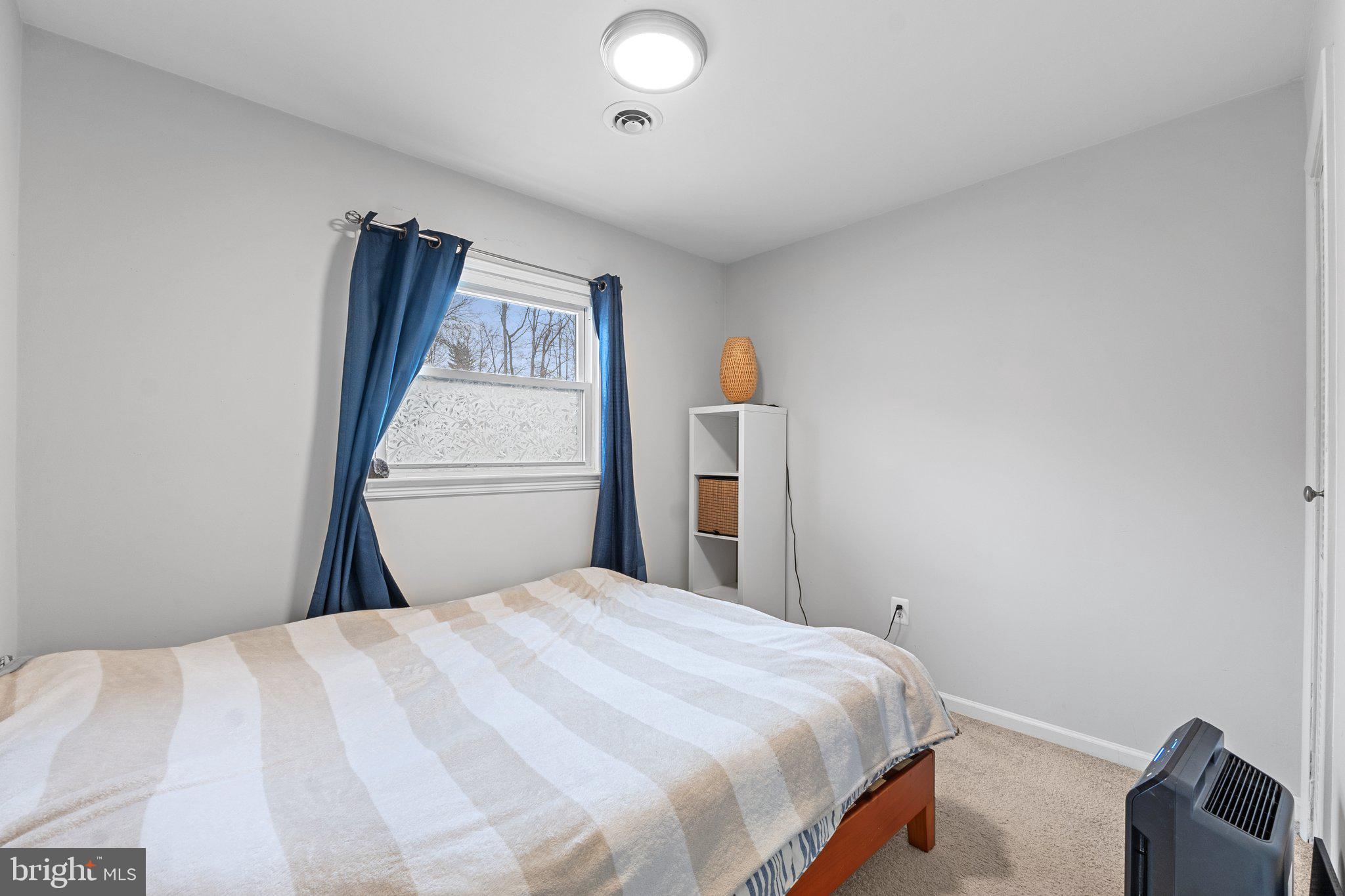 DALE CITY - Residential Lease