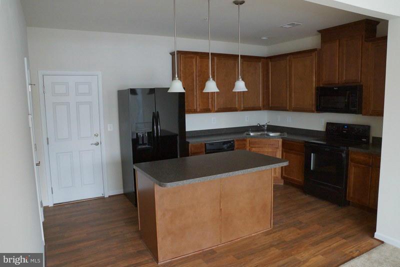 CHESTERFIELD - Residential Lease