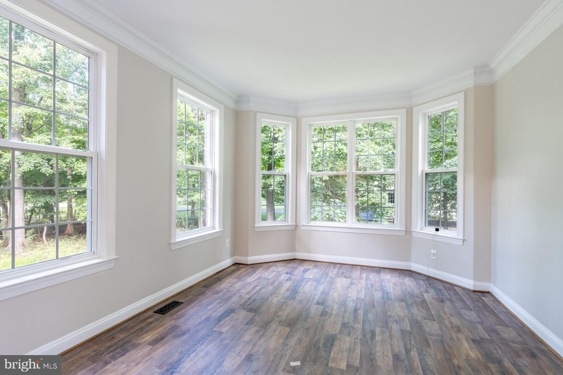 SHADY ACRES - Residential