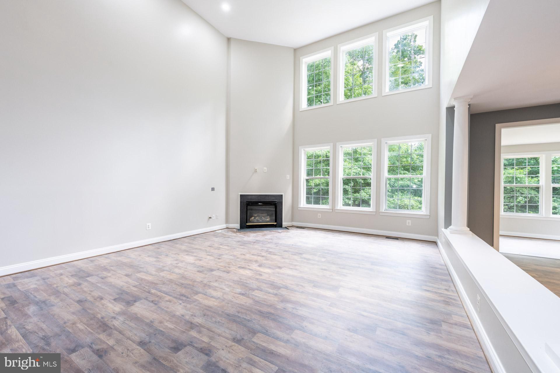 SHADY ACRES - Residential