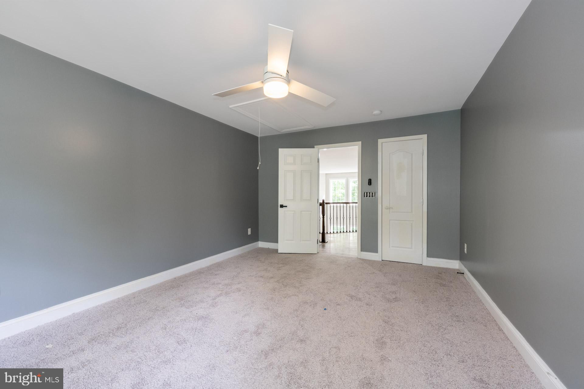 SHADY ACRES - Residential