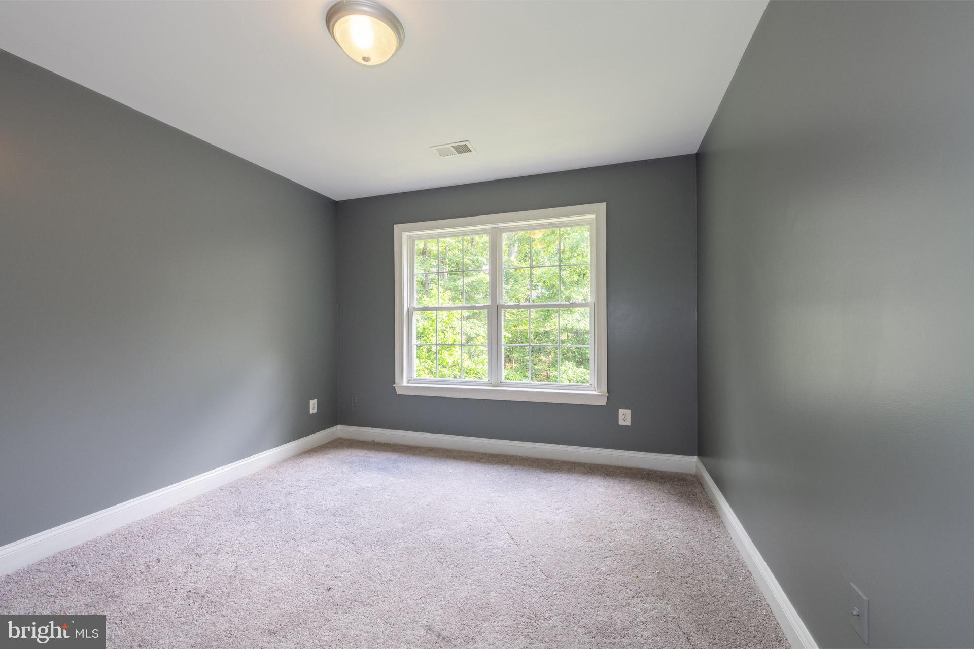 SHADY ACRES - Residential