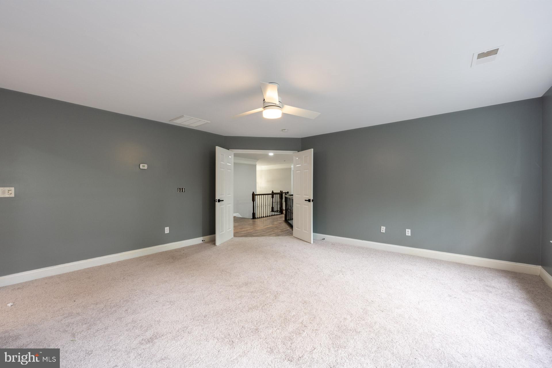 SHADY ACRES - Residential