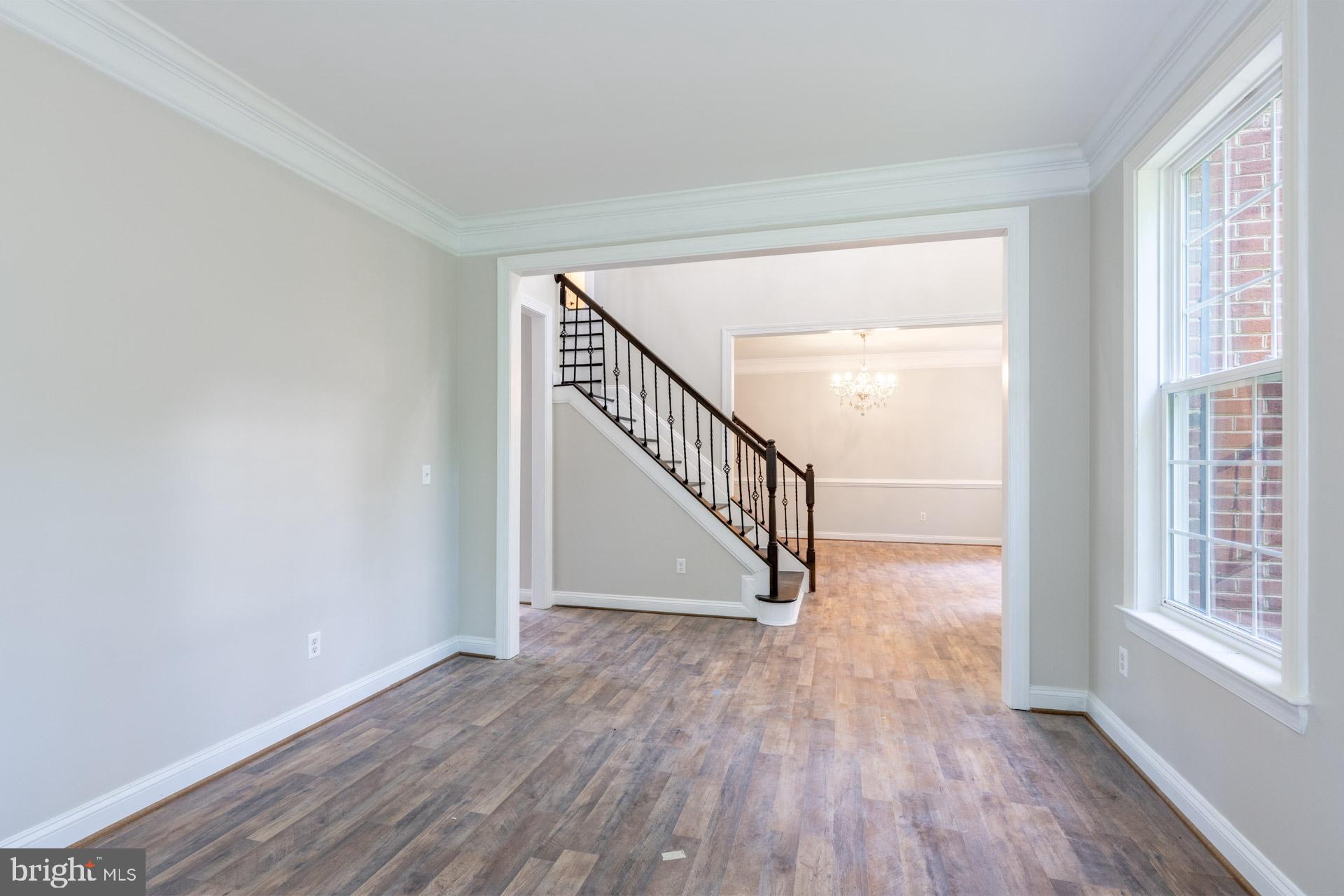 SHADY ACRES - Residential