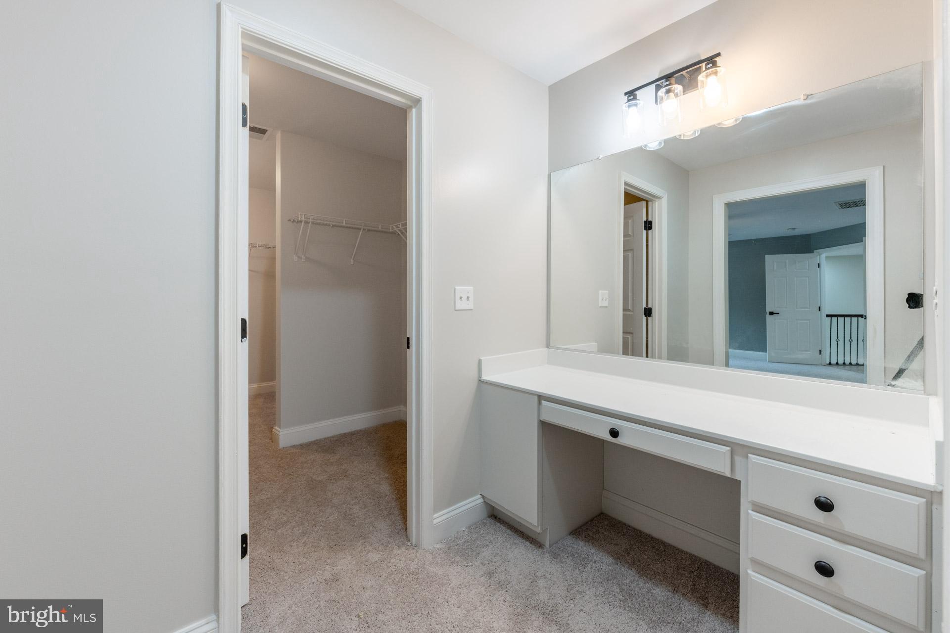 SHADY ACRES - Residential