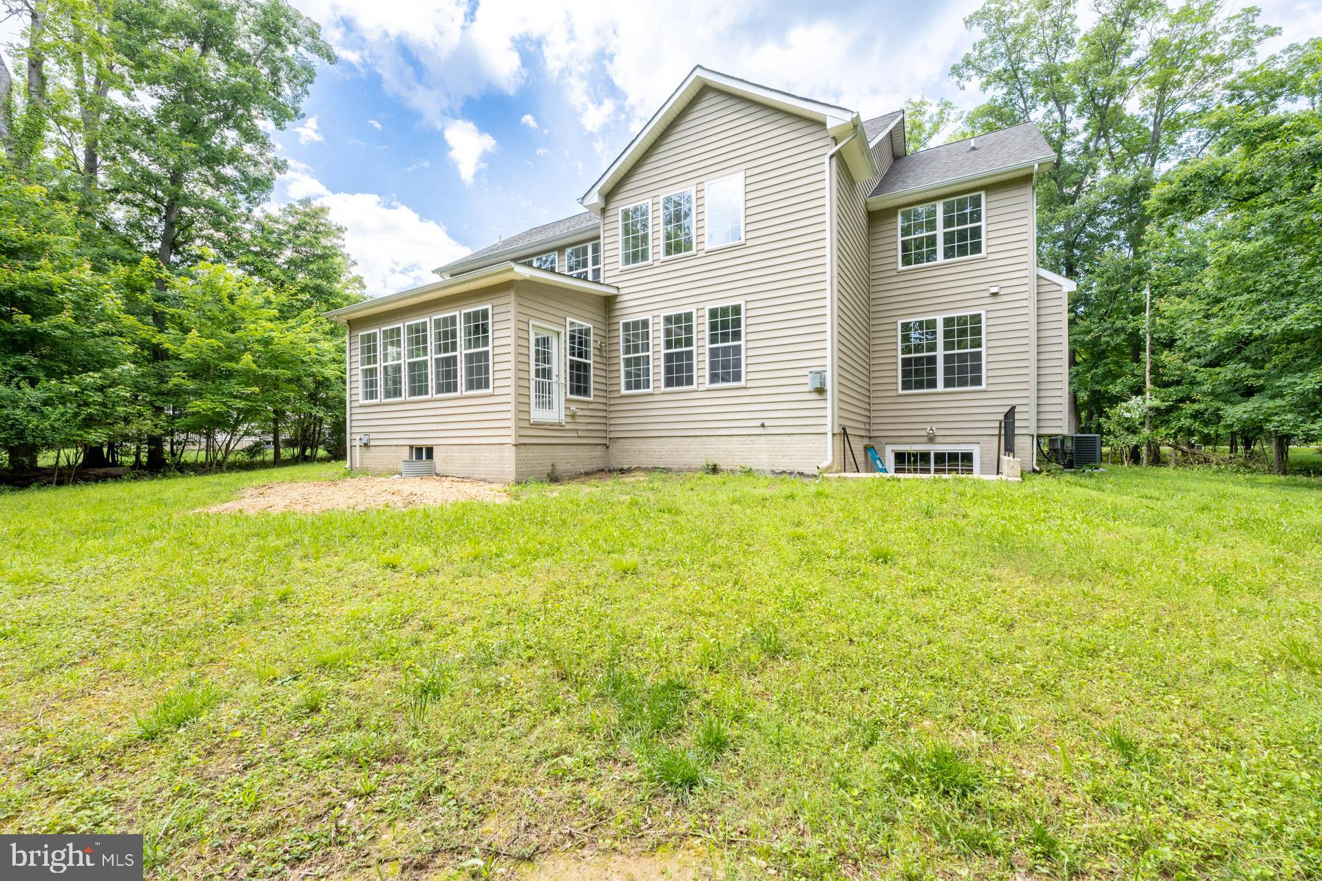 SHADY ACRES - Residential