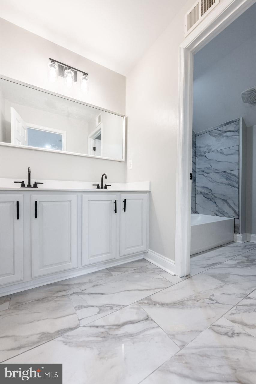 SHADY ACRES - Residential