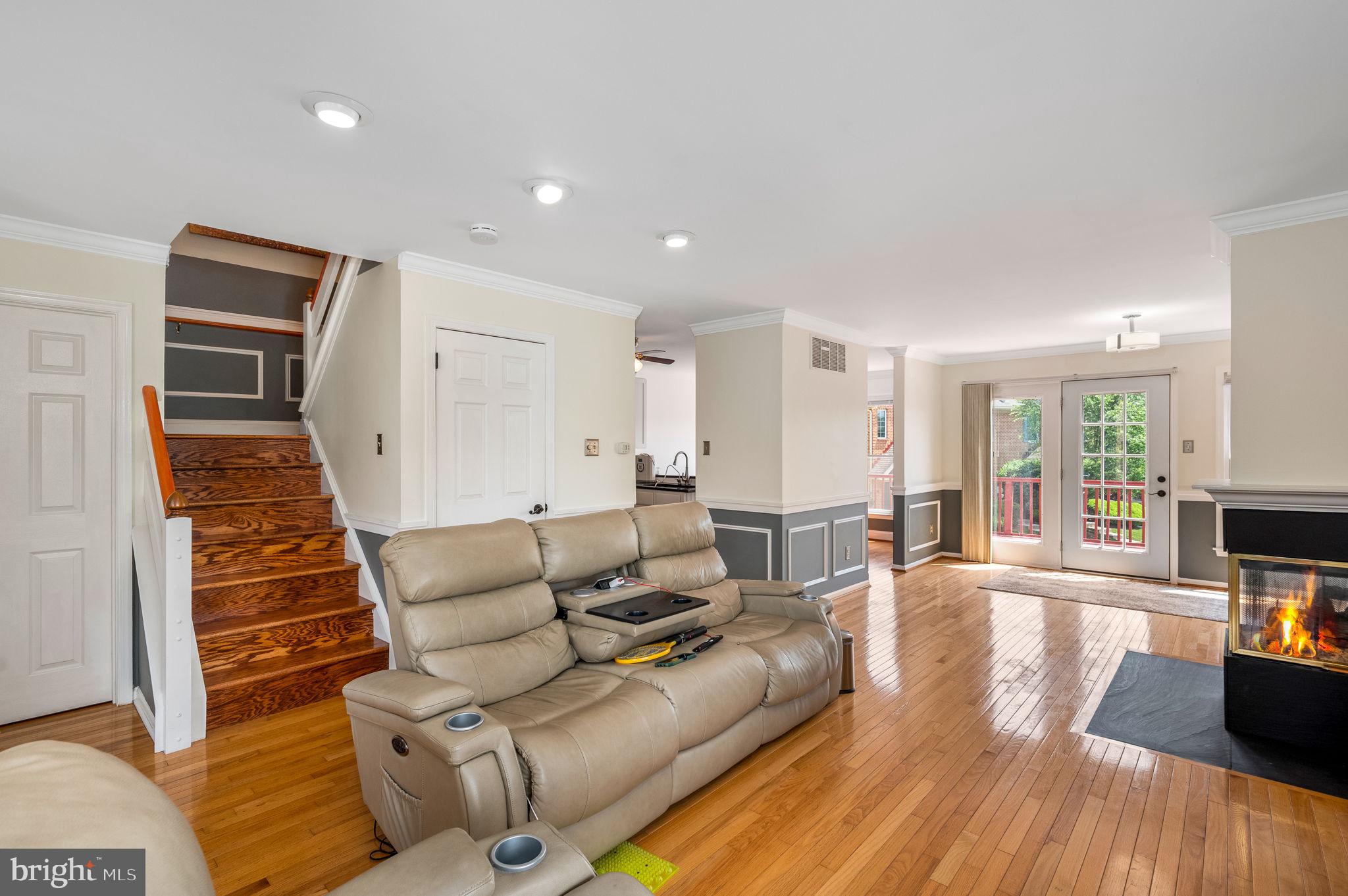 CHARLESTOWNE - Residential