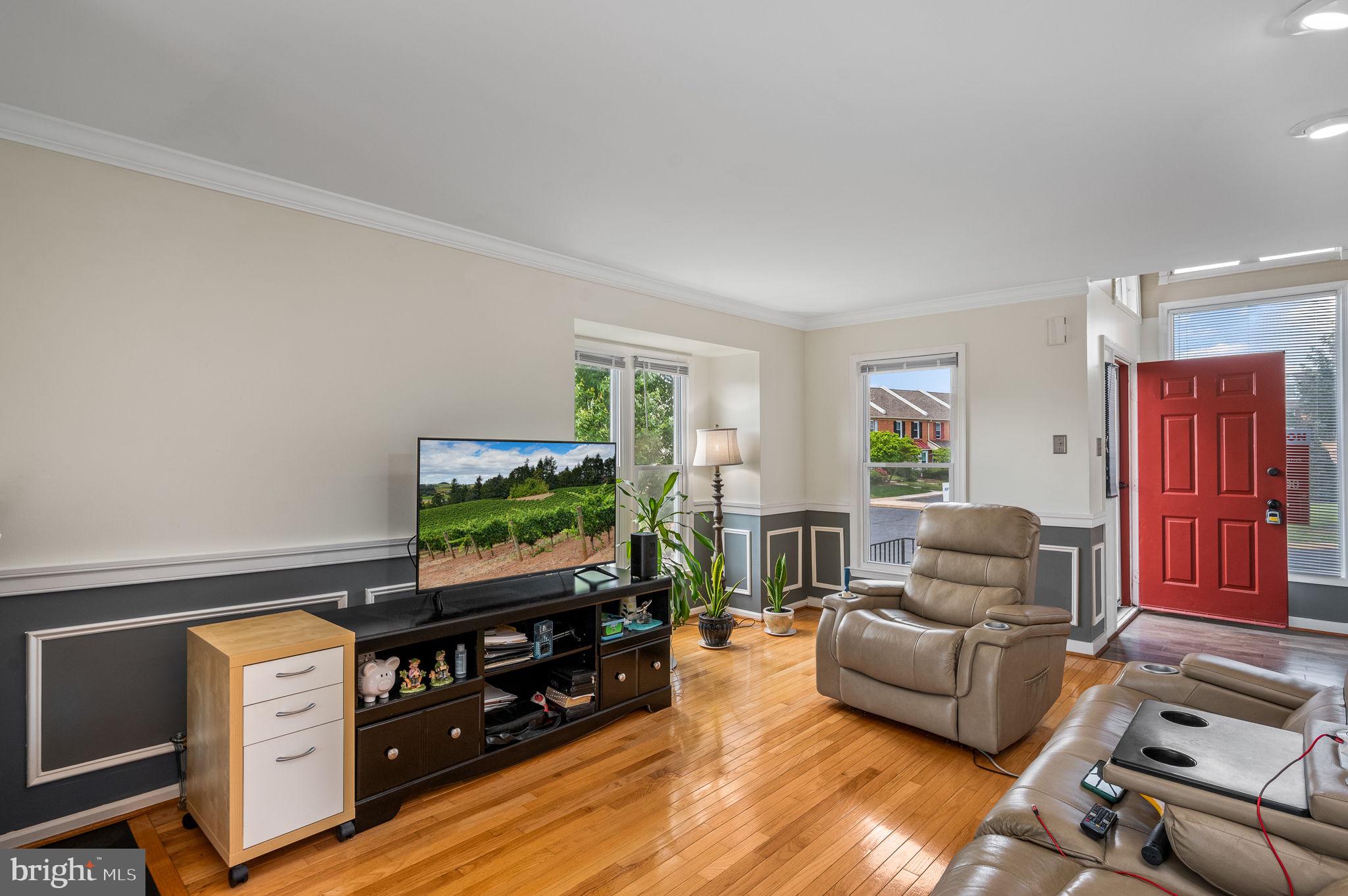 CHARLESTOWNE - Residential