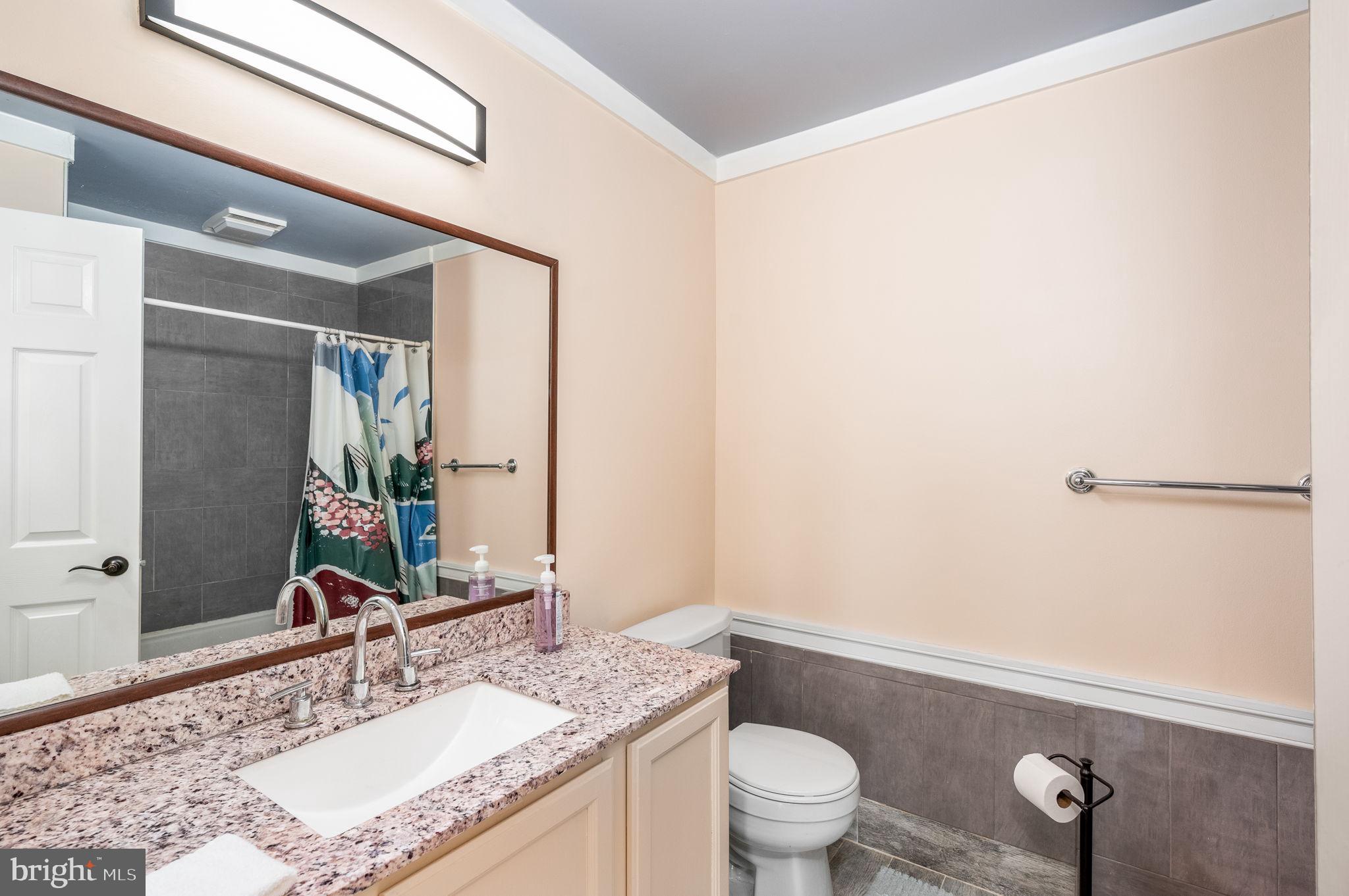 CHARLESTOWNE - Residential