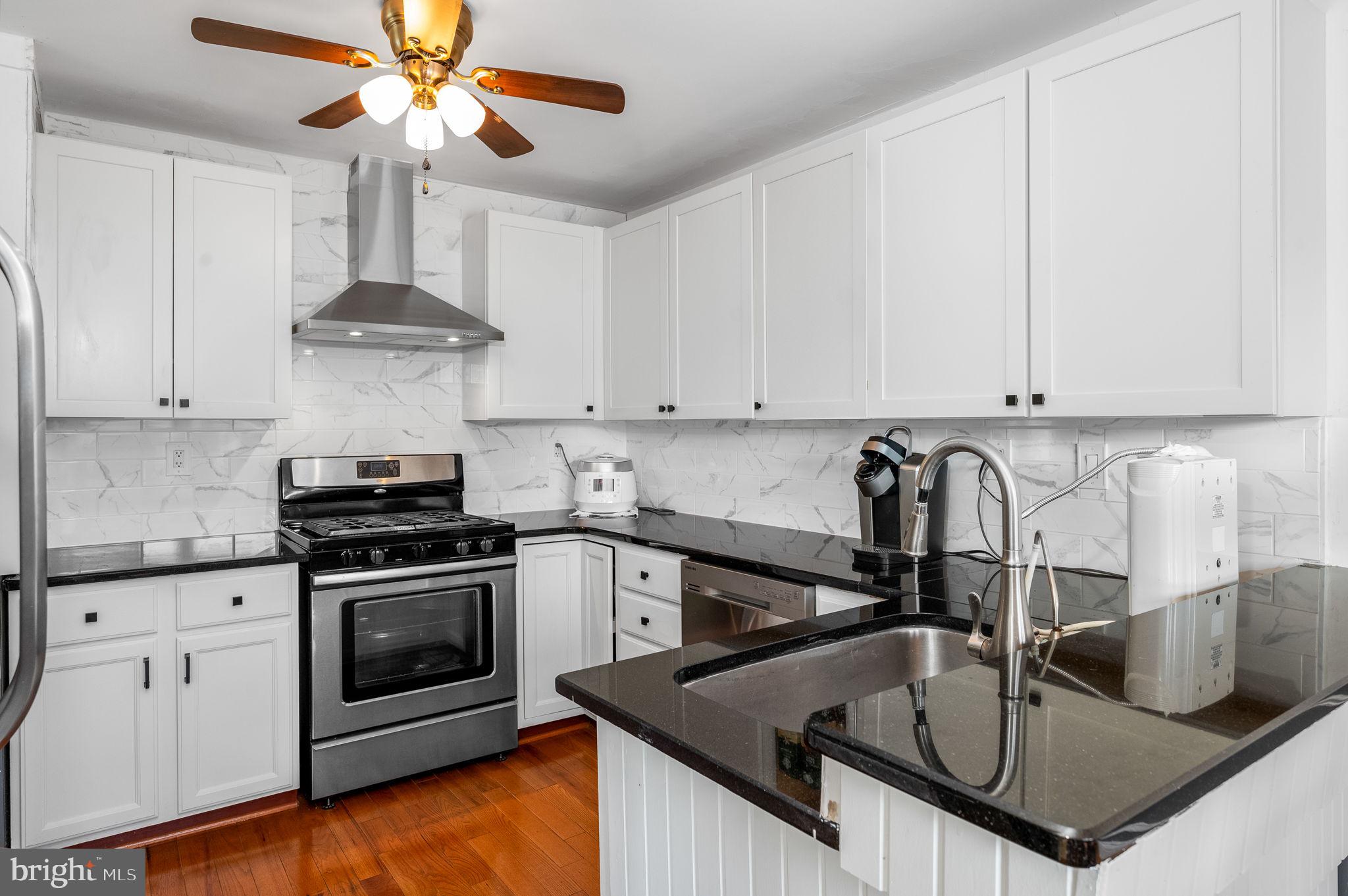 CHARLESTOWNE - Residential